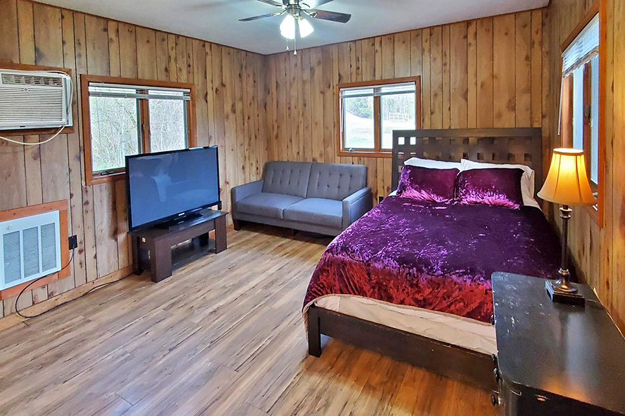 Woodside Cabin Bedroom